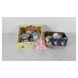 Miniature porcelain dolls, includes two sizes,
