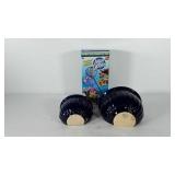 Yard decor, includes two ceramic wall sconce