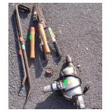 5pc Tool Lot, older Electric drill, 2 clippers, 2