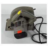 Tools, black and Decker circular saw, works