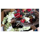Skid lot: includes baskets, wreaths, everlasting