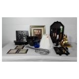 Home decor group, includes wall hangings, lamp