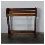 Wooden quilt rack, 31.5" x 34"