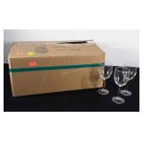 Set of 30 wine glasses, 7" tall