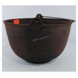 Old Iron Pot, 10" in diameter