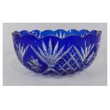 Cut glass bowl, 9" in diameter