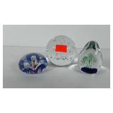 Glass art paperweights, includes bubble spherical
