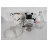 Mixed group, includes glass jug, coffee brewer,