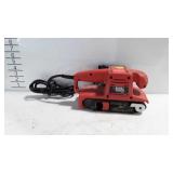 Black and Decker 3" × 18" belt sander, works