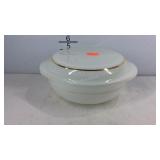 2qt Pyrex covered dish