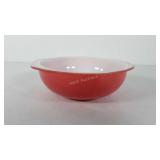 Pyrex, flamingo pink casserole dish, 8.5"