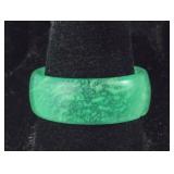 Size 8 green resign glow in the dark ring
