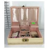Jewelry box with jewelry