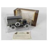 Ertl die cast 1923 US Postal Truck bank,  new in