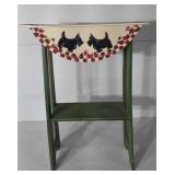 Painted drop leaf side table, 24"