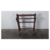 Quilt rack, 22" x 30.5"