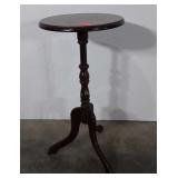Pedestal table, stands 24" tall, 11.5" d
