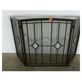 Fireplace grates with diamond shaped glass