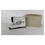 Necchi Lydia sewing machine, MK2, powers on,