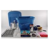 Tote with lid, organizer, desert decorating