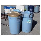 3 Rubbermaid Housewares Trash Containers 32