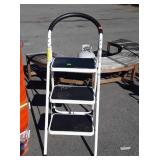 Nice Folding Project Ladder, 30" high