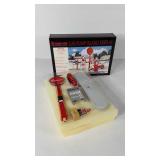 Snap-on Gas pump display, new in box, pumps not