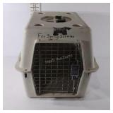 Plastic pet carrier, good condition