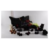 Plush toys (18), 1 does have a damaged nose