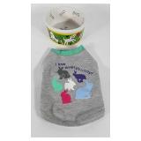 Dog bowl and rabbit t-shirt