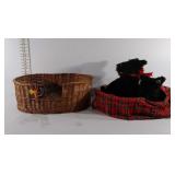 Basket pet bed, basket with scottie dog