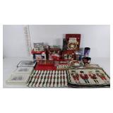 Christmas group, placemats, cards, porcelain