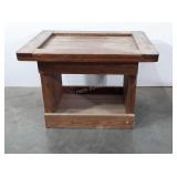 Wooden end table, 26.5x21x19