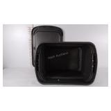 Empty tote with lid, good condition