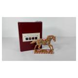 Trail of the Painted Ponies statue, Gingerbread