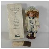 Seymour Mann Connoisseur Collection porcelain