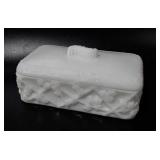 Milkglass jewelry box with lid, 8.5" × 5" × 3"