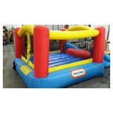 Little Tikes bouncy house with blower, features