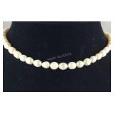 White freshwater cultured pearl necklace 6-8mm