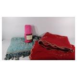 Better homes quilt & pillow cases (Queen), has