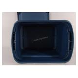 73q Empty tote with lid