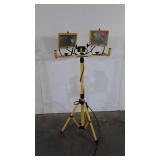 Work light, works, needs one new bulb, 4ft