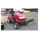 Craftsman gt5000 riding mower with blade.
