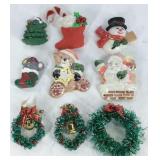 Christmas theme brooch and wreath earrings