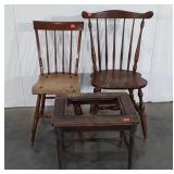 Furniture group, includes two wooden chairs and
