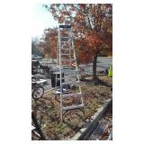 Husky 8ft Aluminum Step Ladder, nice ready to use