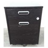 Rolling filing cabinet, has combination lock,