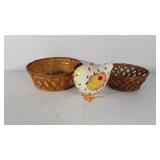 Home decor, chicken figure, 10" basket with