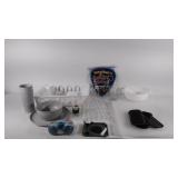 Dish drainer (1), plates (2), cups (2), bowls