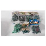 Seven bags of army men, unopened, most are